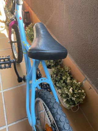 Bicicleta infantil Decathlon 16 azul y rosa