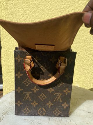 Louis Vuitton Petit Sac Plat Marrón