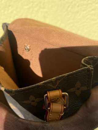 Louis Vuitton Petit Sac Plat Marrón