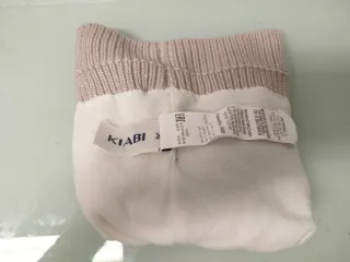 Gorro infantil tejido con pompón