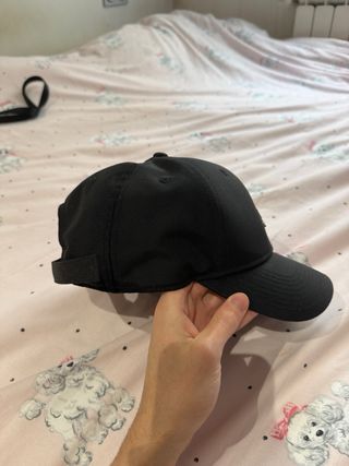 Gorra y Riñonera Jordan Negra