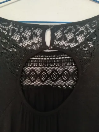 Vestido negro con encaje