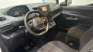 Peugeot e-Rifter 2023