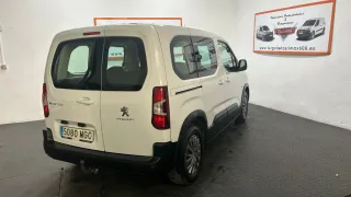 Peugeot e-Rifter 2023