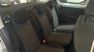 Peugeot e-Rifter 2023