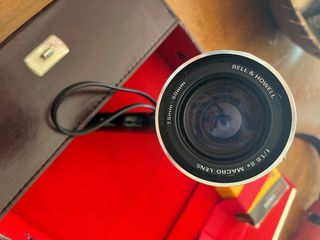 Filmadora Bell & Howell 1218 Súper 8