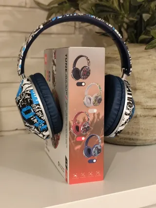 Cascos JBL (NUEVOS EN SU CAJA) - RGB
