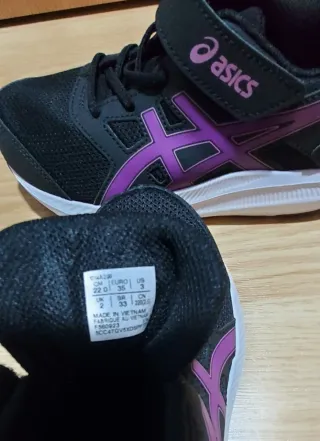 Zapatillas Asics  Negra y Morada número 35