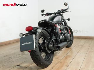TRIUMPH BONNEVILLE 1200 BOBBER BLACK ABS