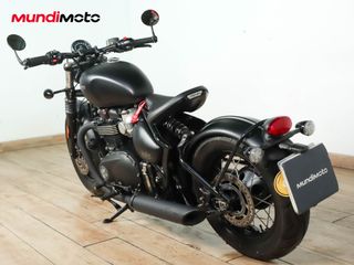 TRIUMPH BONNEVILLE 1200 BOBBER BLACK ABS