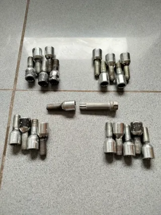 Tornillos estrechos para llantas Grupo VAG