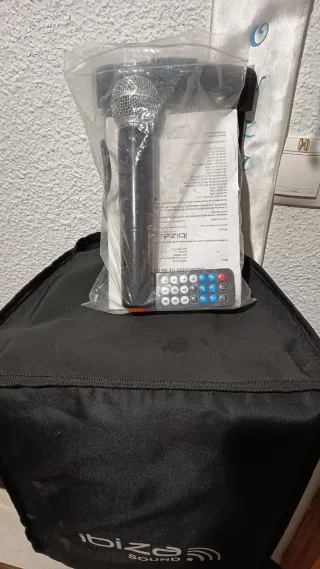 Altavoz Ibiza Portátil Bluetooth 2xUHF