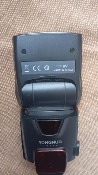 Canon EOS 5D Mark II + Objetivo 28-300mm