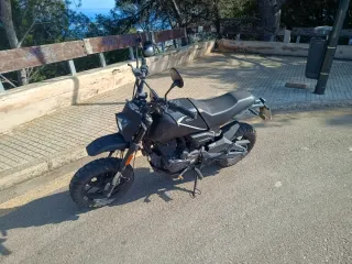 Moto Brixton Crossfire 125 xs