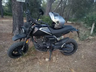 Moto Brixton Crossfire 125 xs