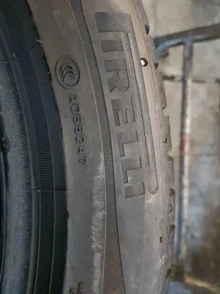 Neumático Pirelli 255/45 R19 100V