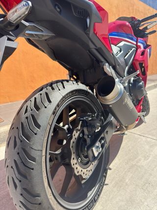 Honda CBR 500R 2024 Roja