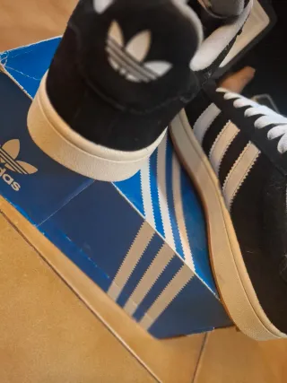 Adidas Campus Negras y Blancas