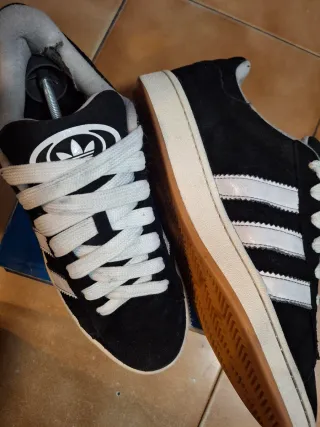 Adidas Campus Negras y Blancas