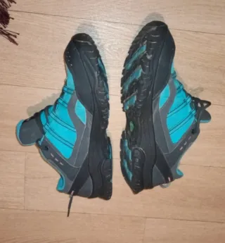 Zapatillas montaña Quechua Talla 42