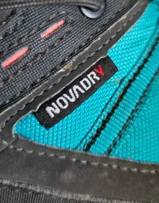 Zapatillas montaña Quechua Talla 42