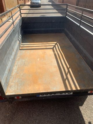 Remolque de carga con rueda de repuesto 750KG