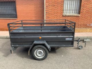 Remolque de carga con rueda de repuesto 750KG