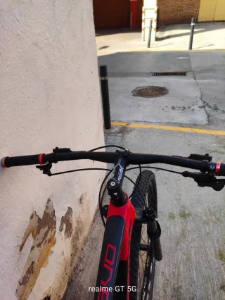 Bicicleta de Montaña Roja Berria Bravo 4