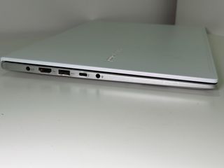 Asus Vivobook S15 S533E Color blanco perla