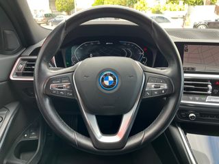 BMW Serie 3 320e XDRIVE TOURING 2022