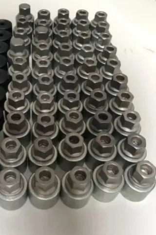 Se vende tornillos antirrobo VW GOLF MK7 AUDI SEAT