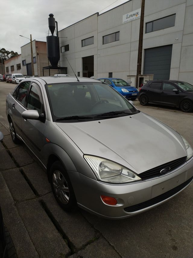 DESPIECE COMPLETO FORD FOCUS SEDAN