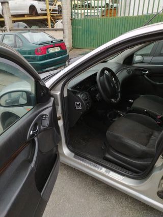 DESPIECE COMPLETO FORD FOCUS SEDAN
