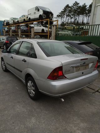 DESPIECE COMPLETO FORD FOCUS SEDAN
