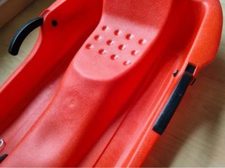 Trineo rosso Decathlon