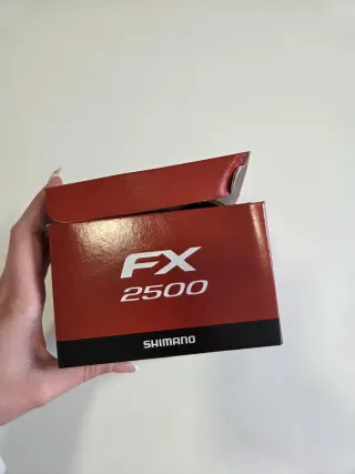 Caña Shimano FX XT 240 Medium y Carrete: Shimano F