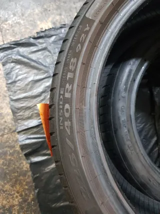 Neumático 225/40R18 92Y