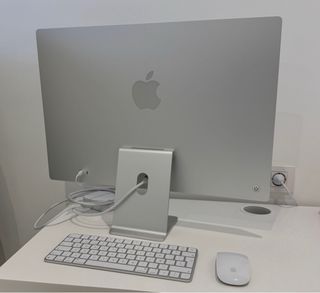 Apple iMac 24 16GB 256GB SSD Plata - Como nuevo