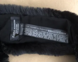 REBAJADA HOY! Bufanda Zara Negra con perlas