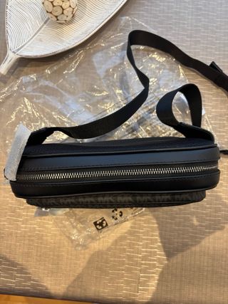 Riñonera Michael Kors Negra