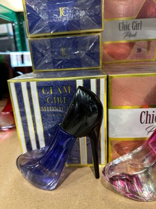 Perfume Chic Girl Pink - Estilo Zapato Tacón