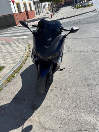 Yamaha T-Max 530 Maxi Scooter