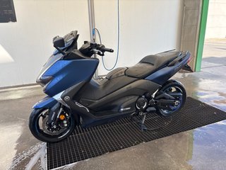 Yamaha T-Max 530 Maxi Scooter