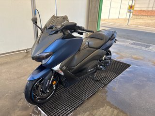 Yamaha T-Max 530 Maxi Scooter