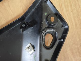 Tapa lateral derecha Yamaha Tenere 700