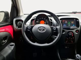 Toyota Aygo 1.0 70 x-play