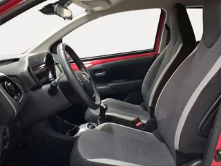 Toyota Aygo 1.0 70 x-play