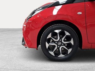 Toyota Aygo 1.0 70 x-play