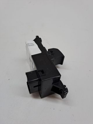 MANDO ELEVALUNAS DELANTERO DERECHO KIA VENGA 594183