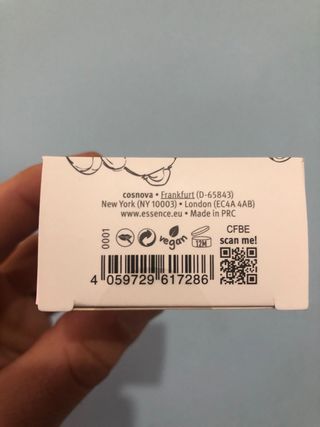 Essence The Rare Bears Blind Box Lipgloss